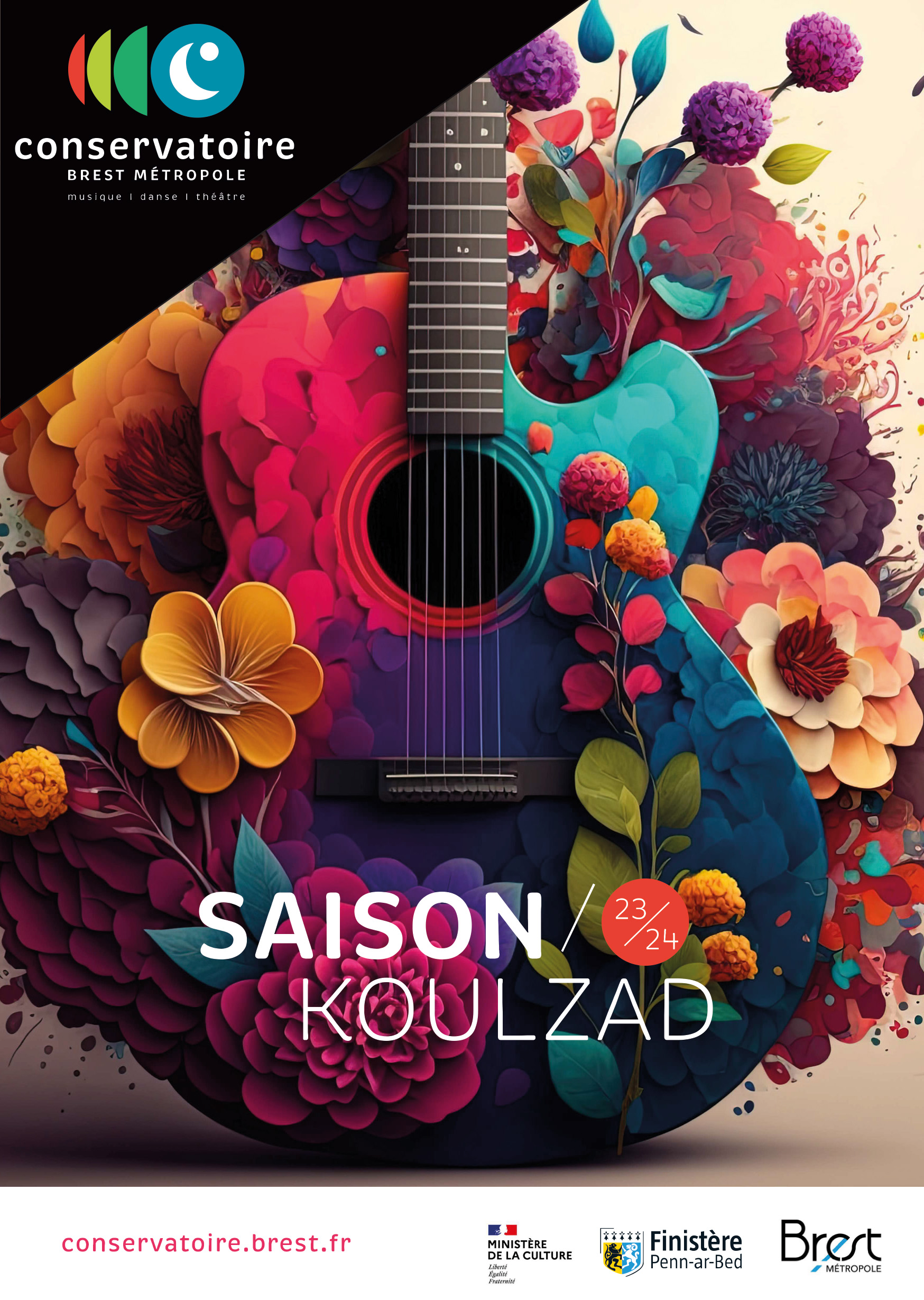 Couverture de la brochure de saison 23/24 du conservatoire représentation une illustration de guitare au milieu de fleurs