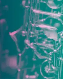 image montrant un détail de saxophone
