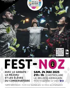Affiche montrant personnes souriant avec des plumes flottant autour d'eux